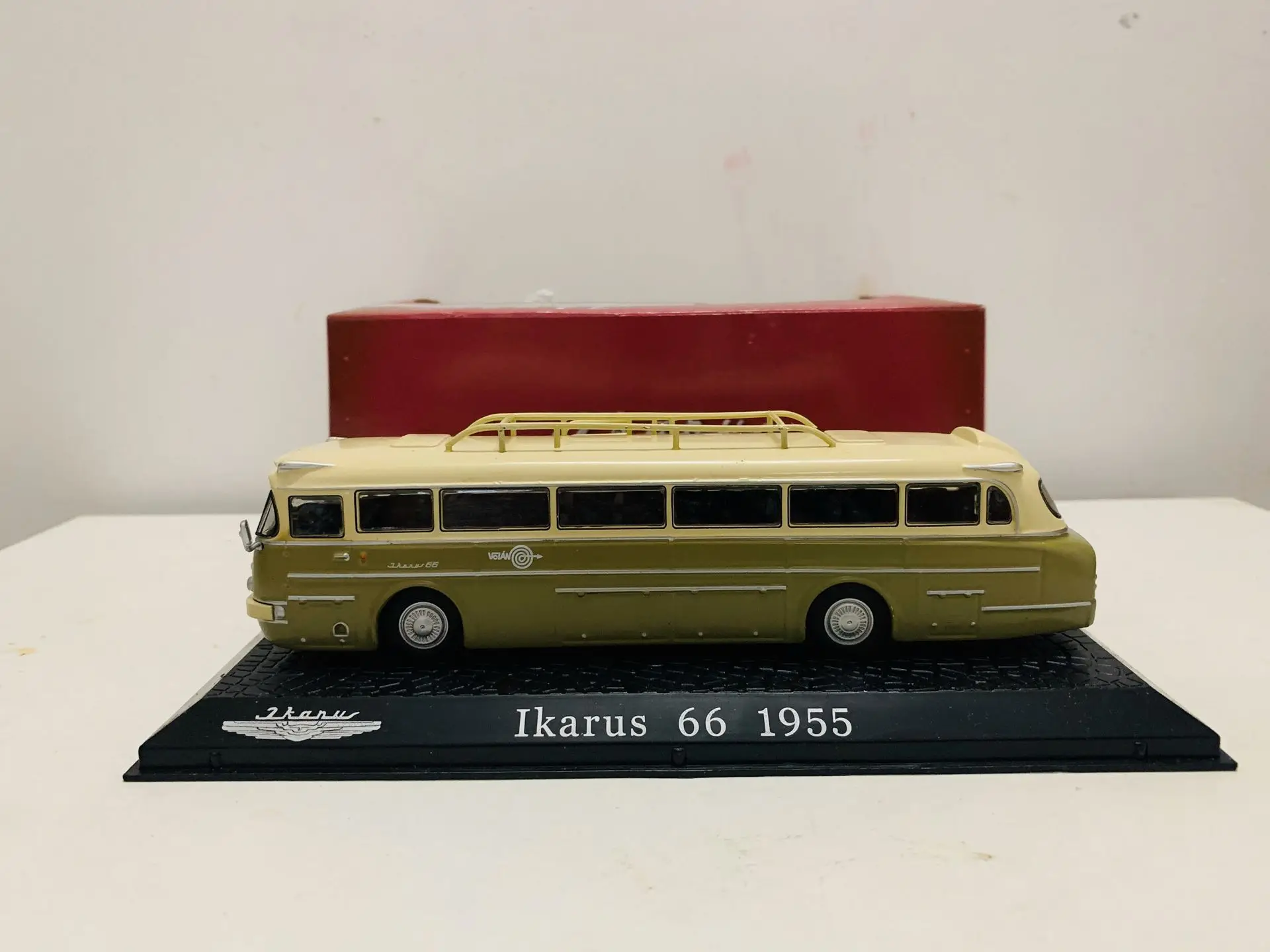 Editions Atlas Collections Ikarus 66 1955 1/72 Scale Die-Cast Model Bus New in Original Box