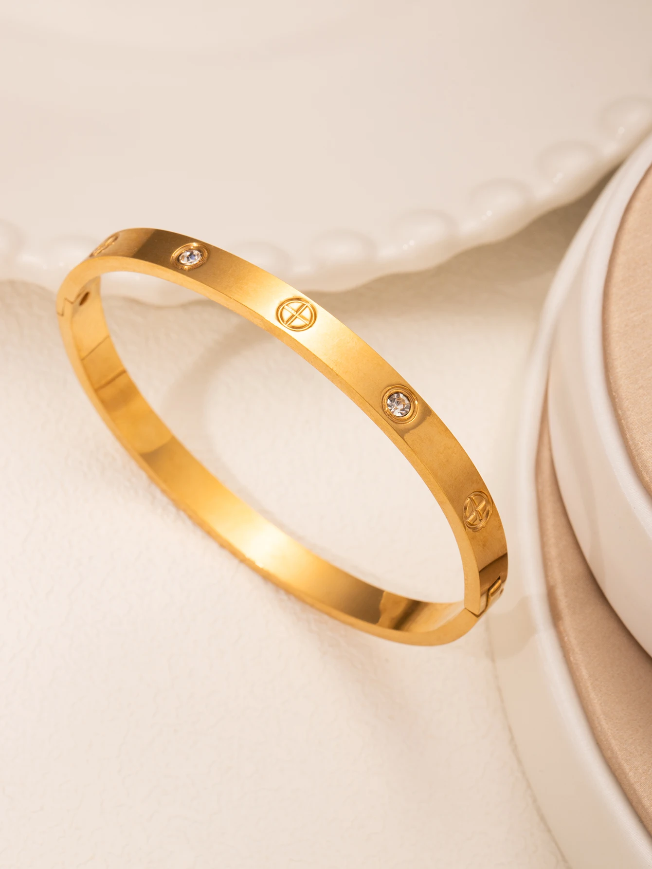 Premium Stainless Steel Water-Resistant Women's Bangle 18K Gold-Plated with Hypoallergenic Crystal-Studded Screw Pattern 2