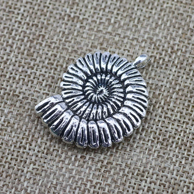 

2Pieces 36*27mm Mixed Alloy Antique Silver Color Escargots Charms Bracelet Pendant Accessory For DIY Jewelry Making