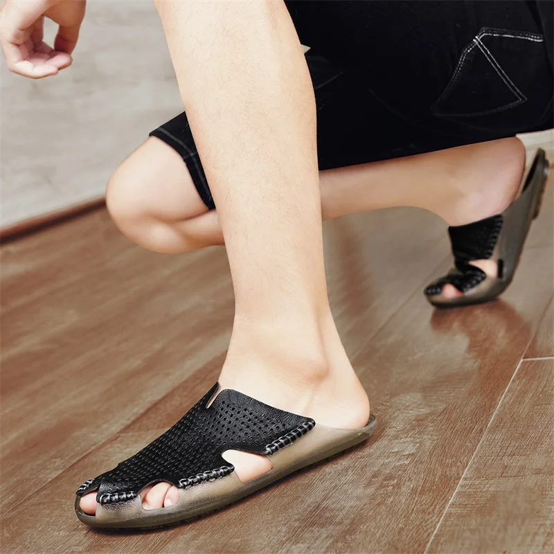 New Quality Leather Non-Slip Slippers Men Beach Sandals Comfortable Summer Shoes Men Slippers Classics Flip Flops