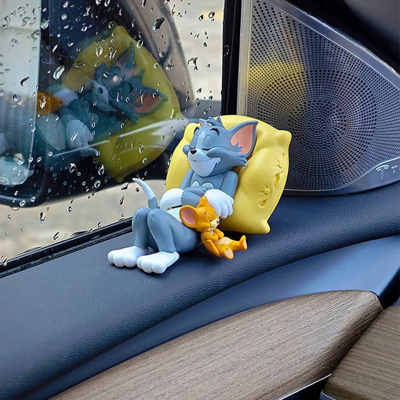 Charming Tom and Jerry Sleeping Pose Ornament - Cute Desk or Car Dashboard Decoration