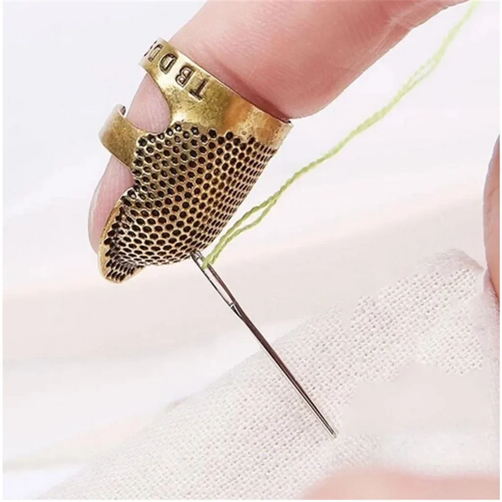 

Coppers Brass Sewing Thimble Finger Protector Metal Shield Protector Pin Needlework Quilting Stitch Craft Sewing Accessorie PC 1