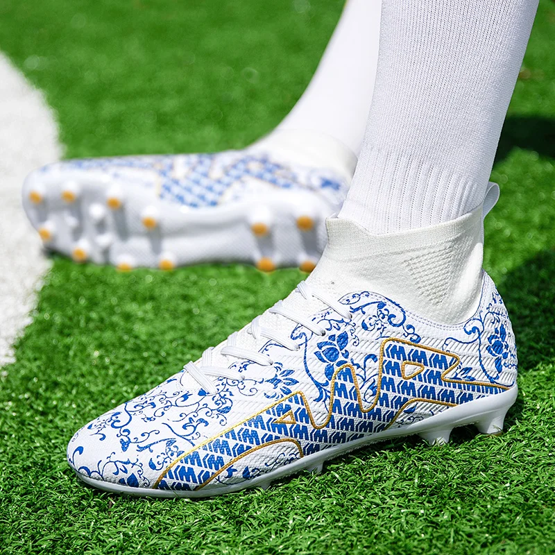 

High Ankle Unisex Football Sport Shoes Black White Men Soccer Training Sneakers Long Spikes Women Soccer Football Trainers