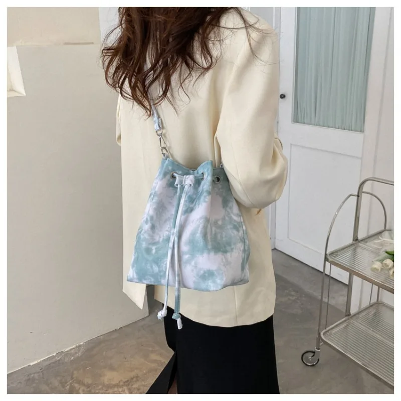 Canvas Lazy Handbag Fresh Stained Small Shoulder Bag Autumn/Winter New Single Shoulder Crossbody Bag Bucket Shoulder Bag