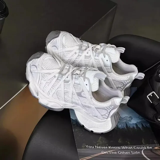 Spring Summer New Style Men Women Dad Shoes Thick Bottom Net Surface Sports Shoes Trendy Versatile Breathable Tie Shoes 2