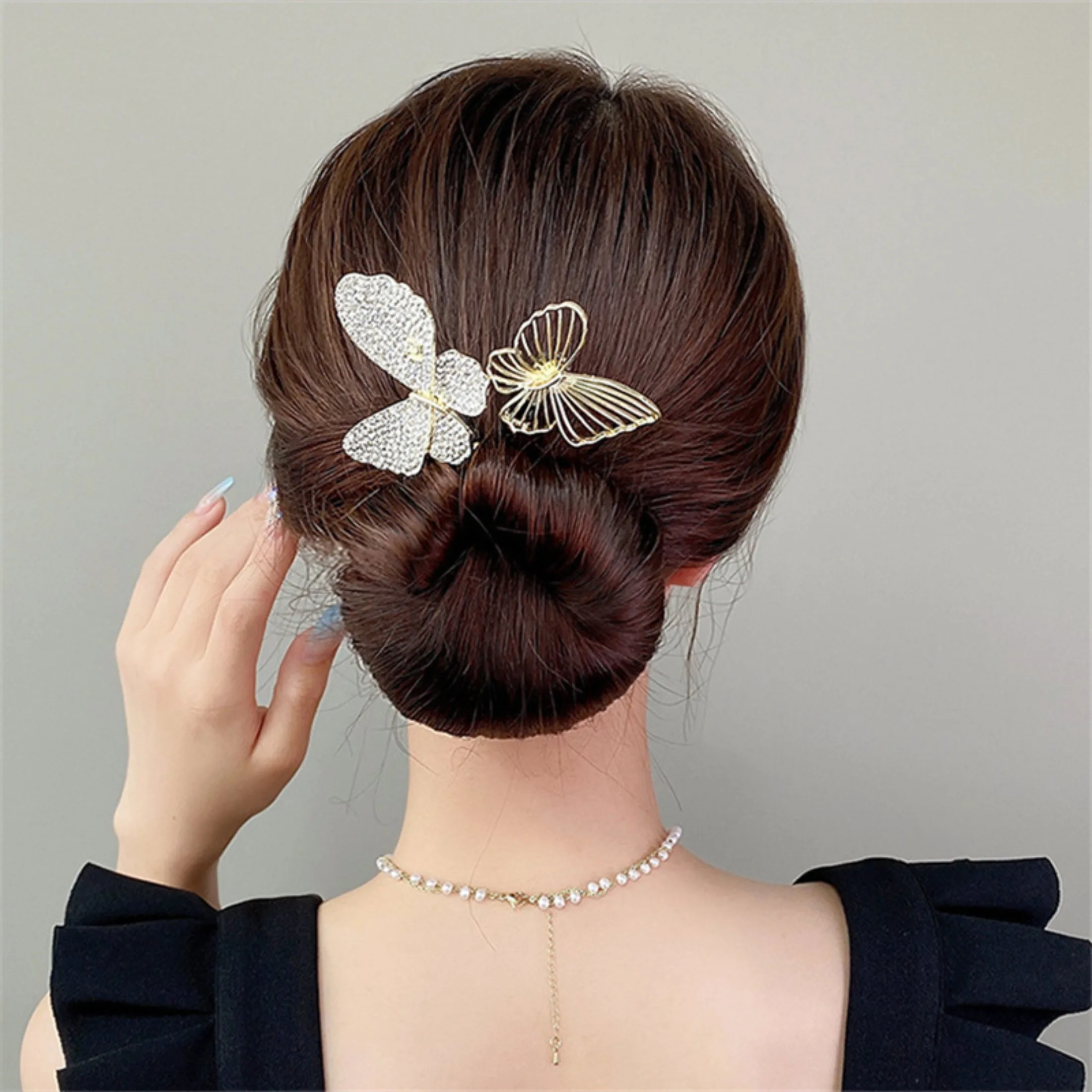 2024 Fashion Headband Roller Bigodino Per Capelli Donut Bun Maker Lazy Hairpin Tool Women'S Rabbit Ear Magic Hairstyle Ring Accessori
