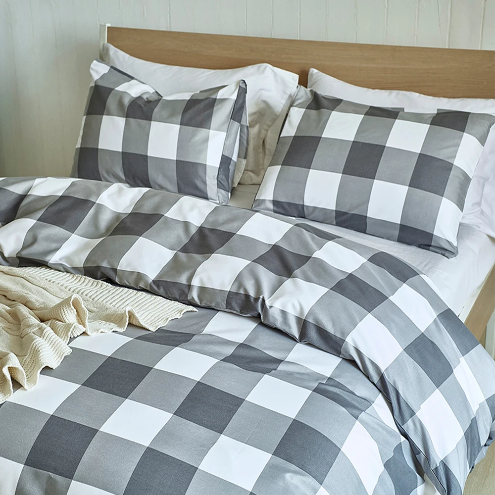 BlackWhitePlaidBeddingSet23Pieces1Quiltcoverand1Or2