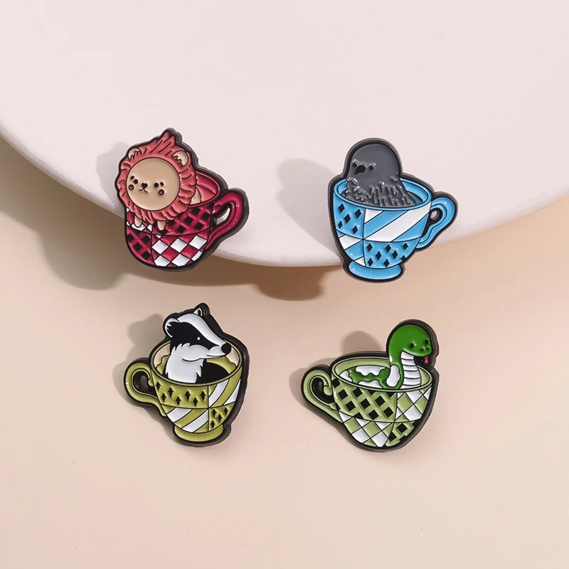 Tasse Tier Emaille Pins benutzer definierte Schlange Löwe Eule Hund Broschen Revers Abzeichen Tiers chmuck Geschenk für Kinder Freunde – Detail 6