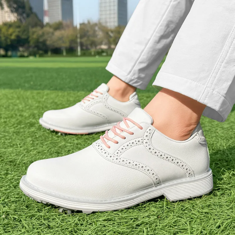 Women’s Lightweight Golf Shoes 6