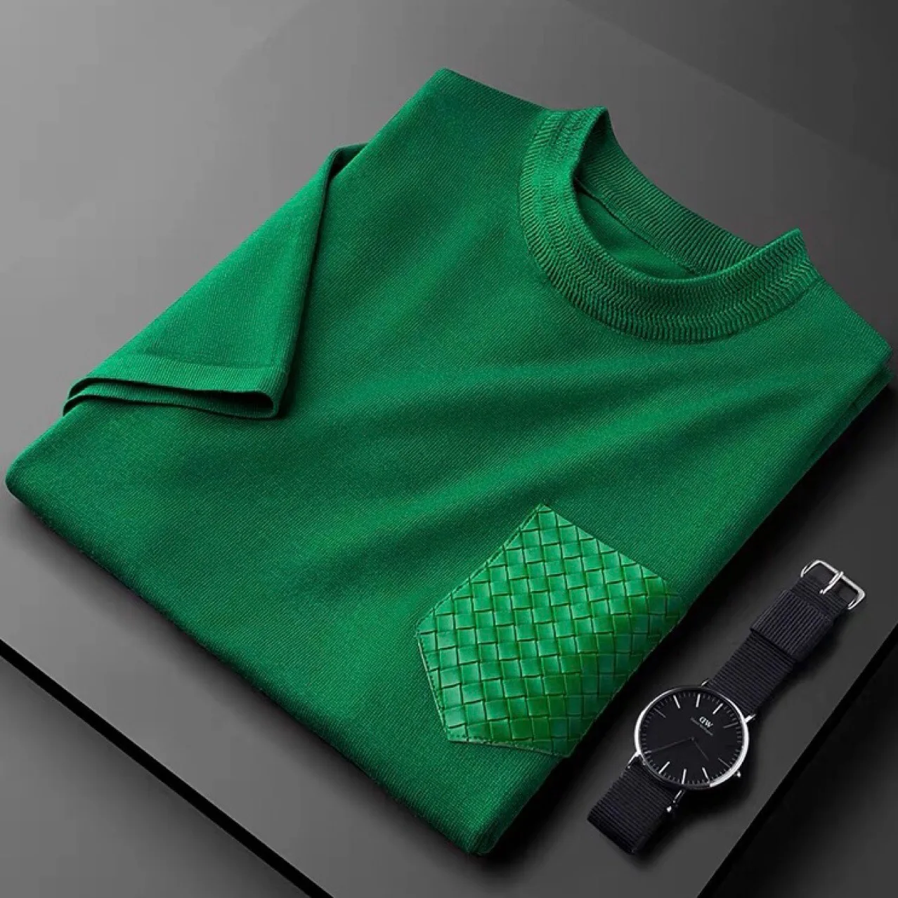 Luxury summer trend personalized knitted T-shirt men's short sleeve round neck high-end elastic slim fit sweater half men |