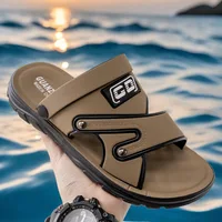 Sandales pour hommes chaussures de plage antidérapantes 2025 nouvel été polyvalent Anti-odeur double usage mode pour hommes imperméable Cool pantoufles 5
