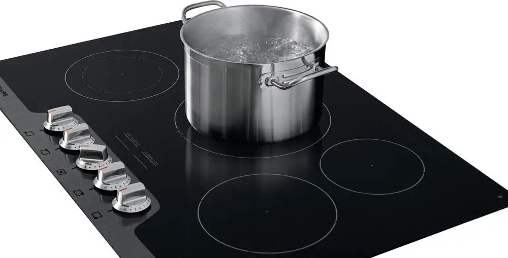 FGEC3068UB Gallery 30-in. Electric Cooktop in Black, 30 inches 6