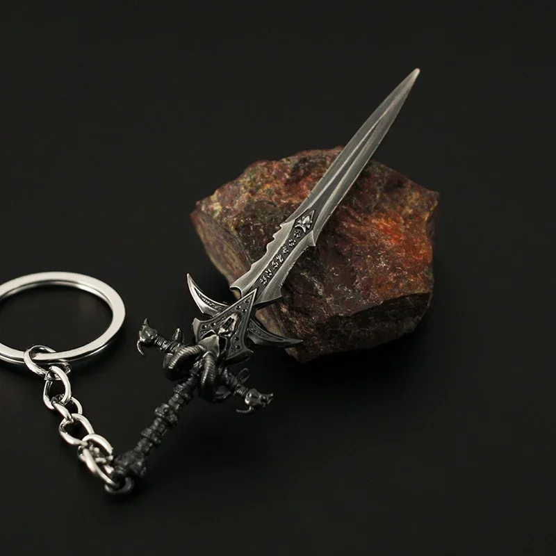 9cm World of Warcraft Frostmourne Weapon Keychains Alloy Swords Karambit  Model Peripheral Butterfly Knife Melee Gift Toys Game 3