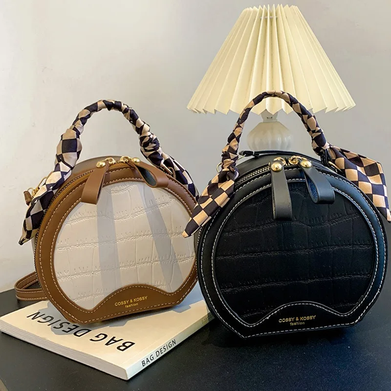 Рисунок 5 - Маленькая сумка через плечо для женщин