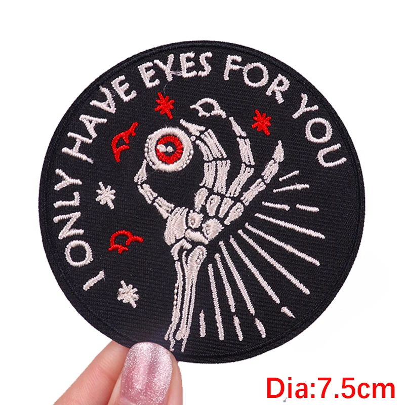 Toppa Termoadesiva Teschio Ricamato - 7,2x10 Cm, Per Abbigliamento, Giacca, Zaino, Uomo Donna Bambino - 2
