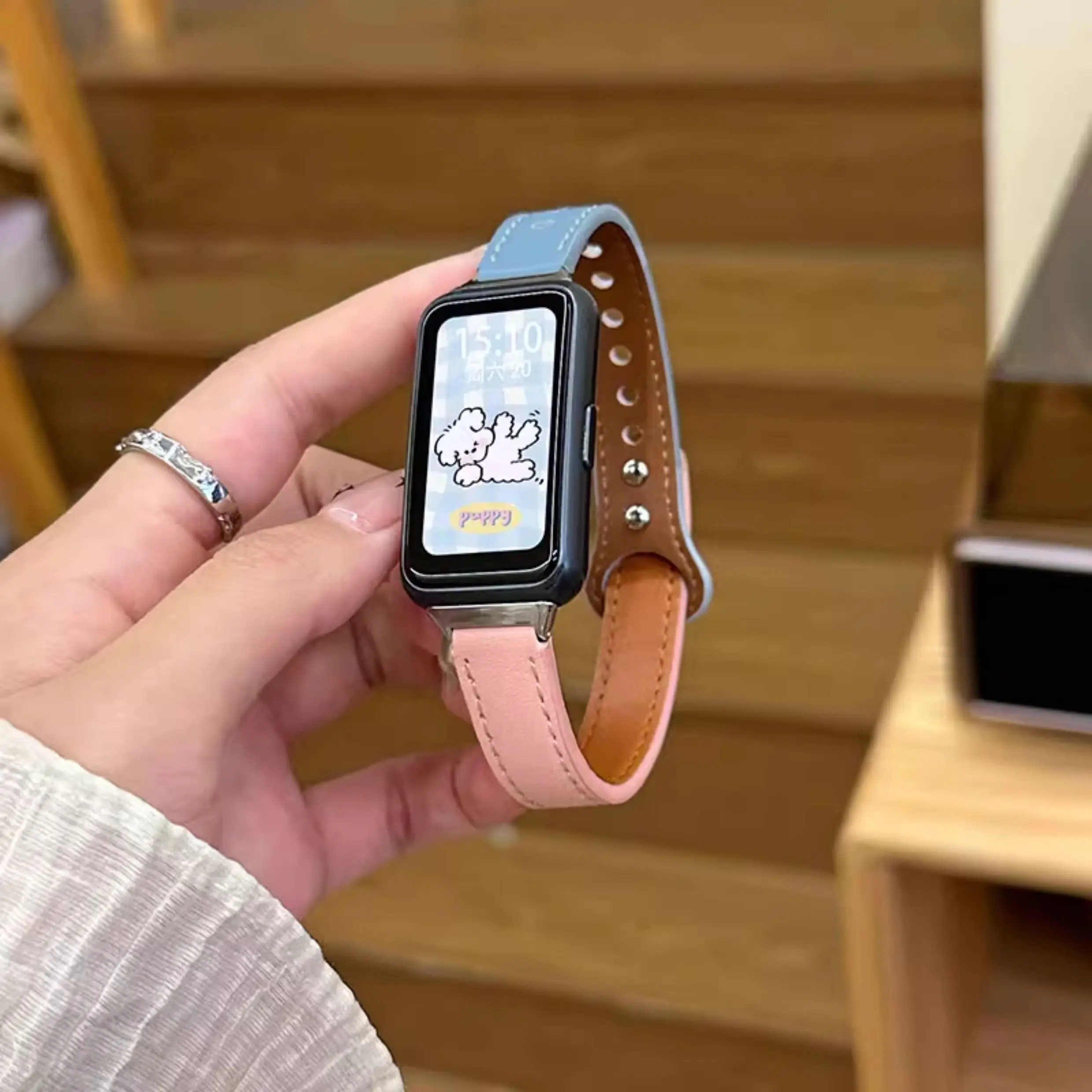 Elegant Leather Strap - Slim Women's Wristband Bracelet Smartwatch Accessory