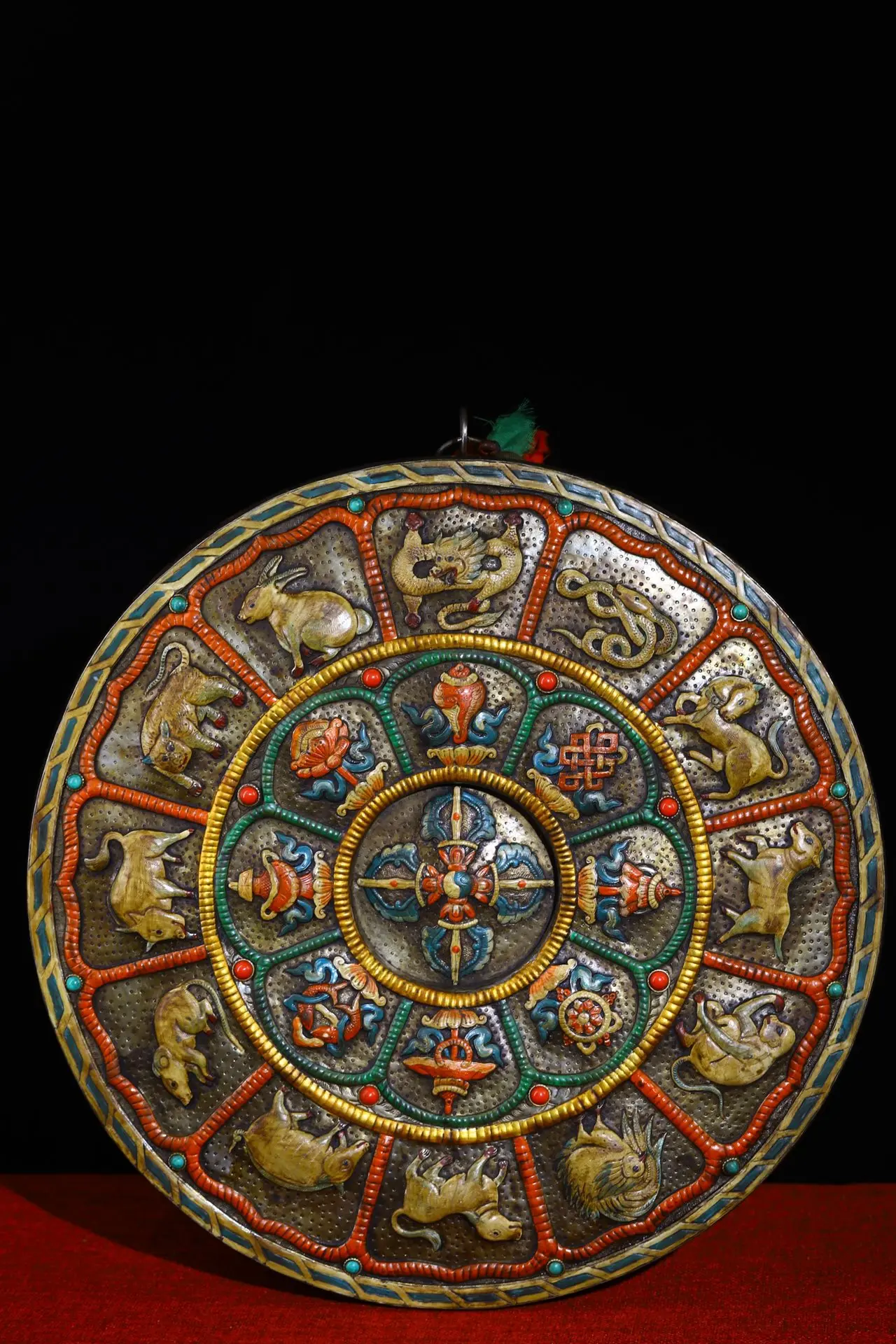 

16"Tibet Temple Collection Old Tiantie Mosaic Gem Painted Eight Auspicious Treasures Zodiac Animals Thangka Amulet Wall hanging