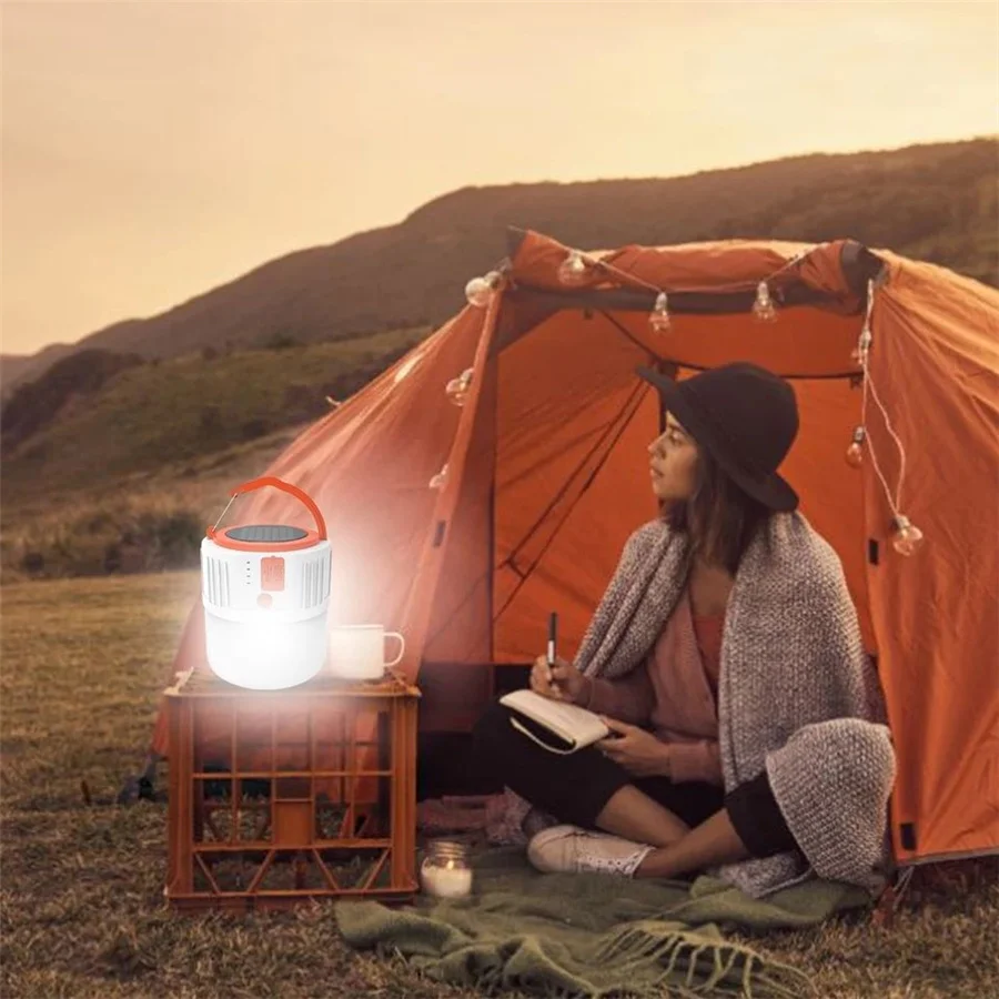 Lampe de camping LED avec 3 modes, noire : 180 lm, batterie rechargeable, crochet pratique – éclairage mobile et puissant pour les aventures en plein air - high-tech et tendances