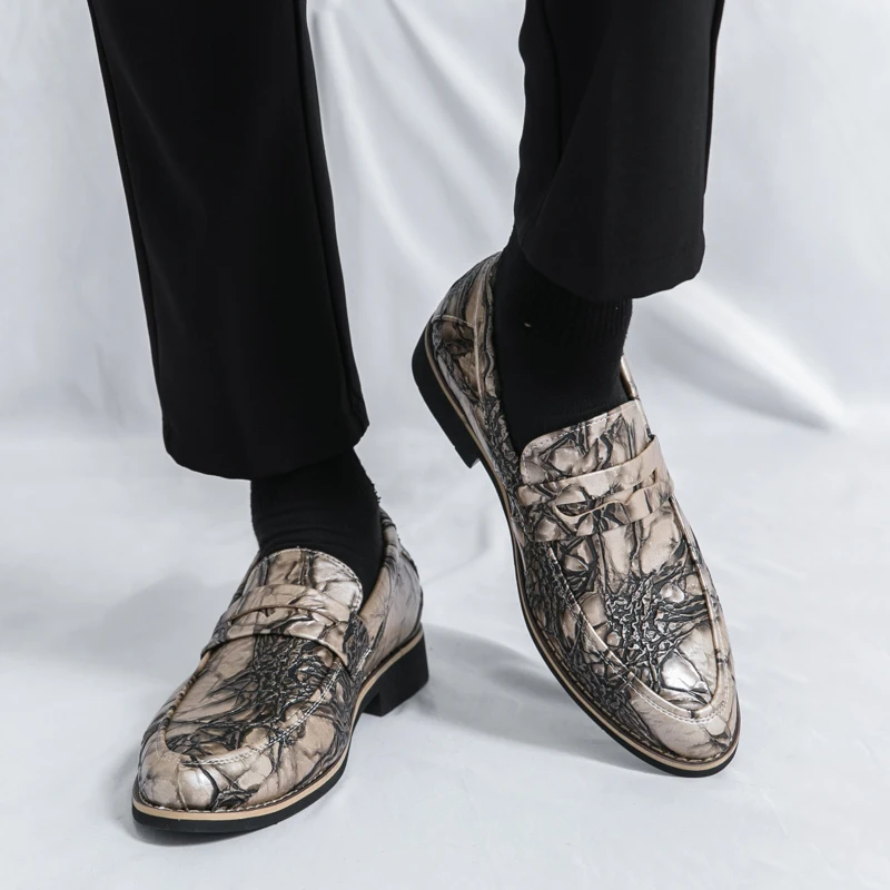 Black casual men's loafers Fashion designer's New style Office Leisure Business Party Adult nightclub shoes Plus Size 38-46