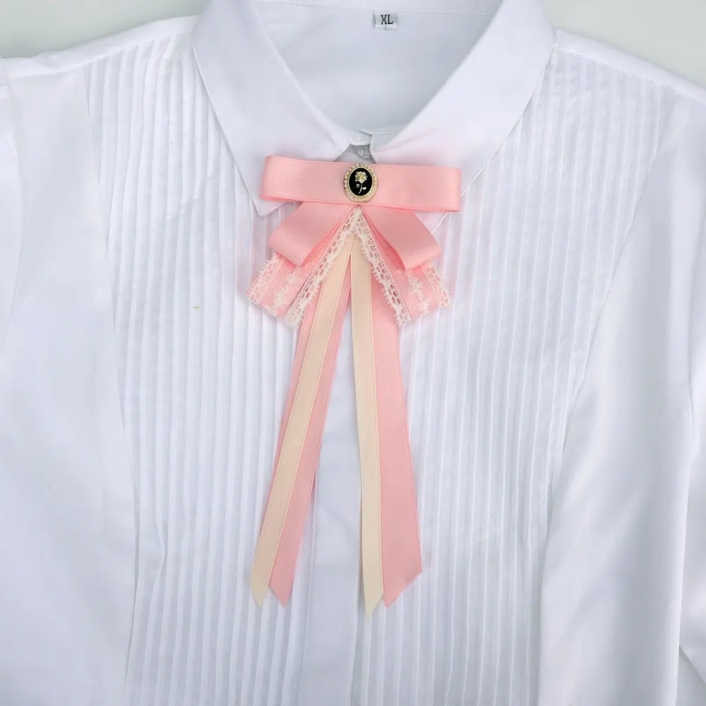Elerevyo Spilla in pizzo con papillon da donna, elegante spilla pre-annodata per camicia e cravatta, Misura unica, Poliestere