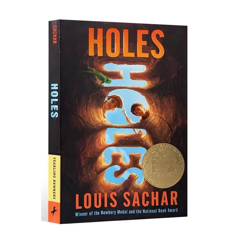 

Holes By Louis Sachar in English Original Novels Story Book for Teenagers and Children Award-winning Books