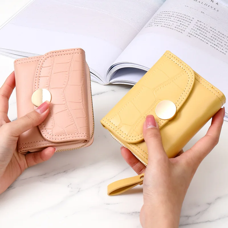 

New Solid Color Wallet Women's Short Zipper Multi-card Pursestudent Simple Fresh Large-capacity Crocodile Pattern Wallet