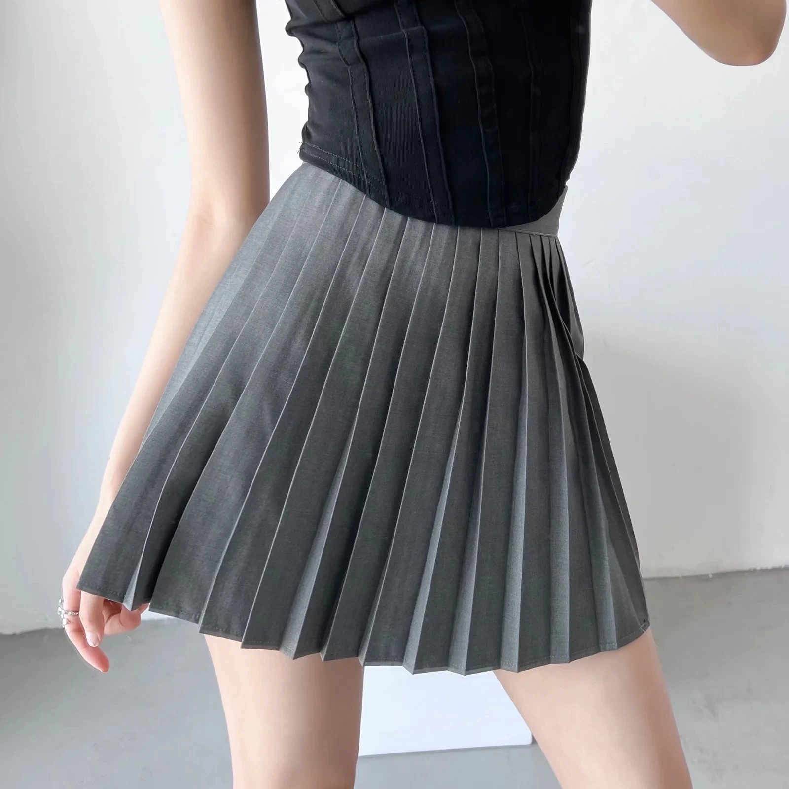 

Summer Pleated Skirt High Waisted Women Sexy Mini Skirts Vintage Black Skirt Korean Tennis Skirts White Short Skirt Casual