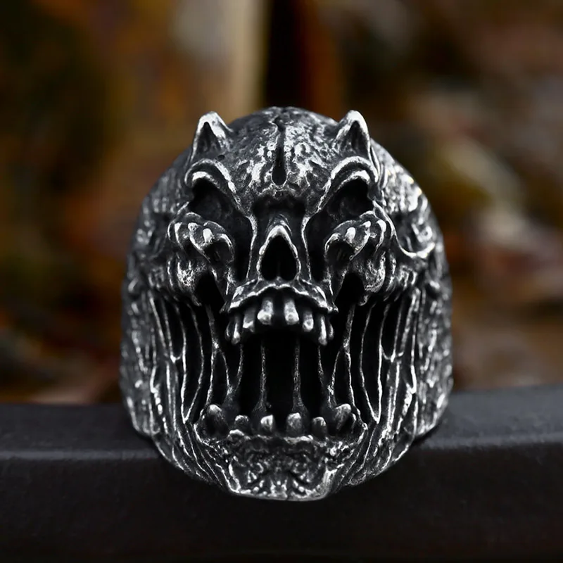 Anillo De Calavera Para Hombre - Diseño Gótico Con Ojos Verdes, Aleación, Tallas Alemanas 17.3 A 21.4
