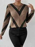 New autumn and winter geometric pattern round neck long sleeved knitted sweater - Image 3