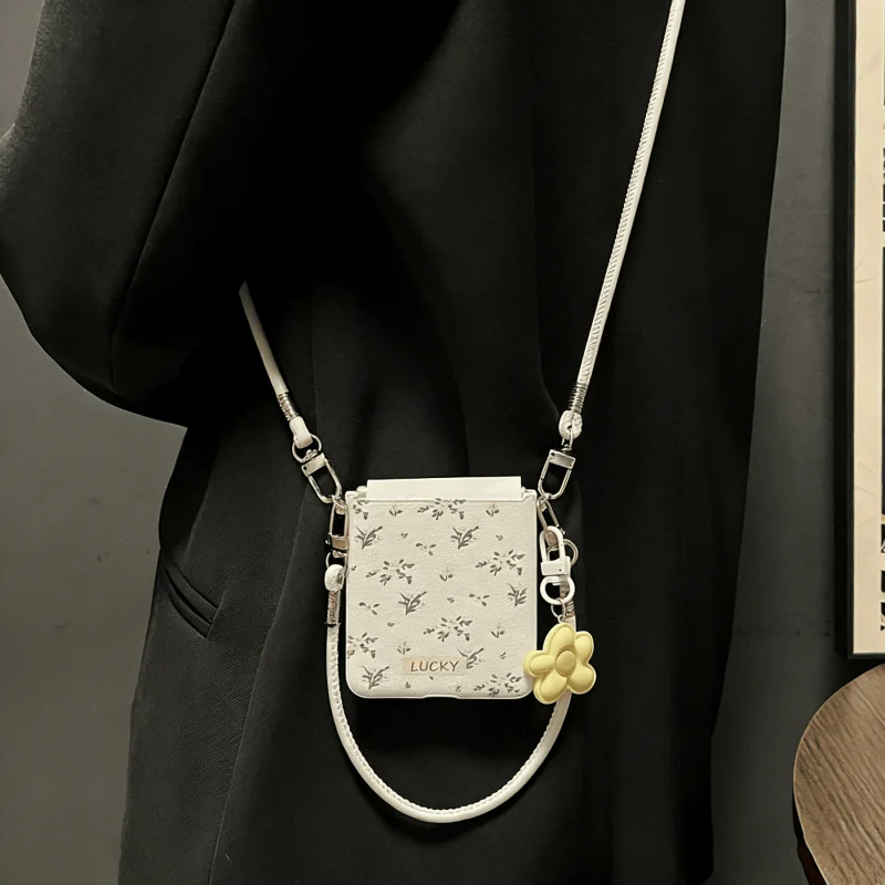Korean Cute Fresh Green Leaves & White Flower Leather Rope Phone Case - Stylish Cover