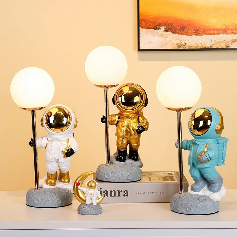 

Modern Astronaut Table Lamp Children's Room LED Light Creative Resin Space Man USB Night Light Bedroom Bedside Decor Lamp
