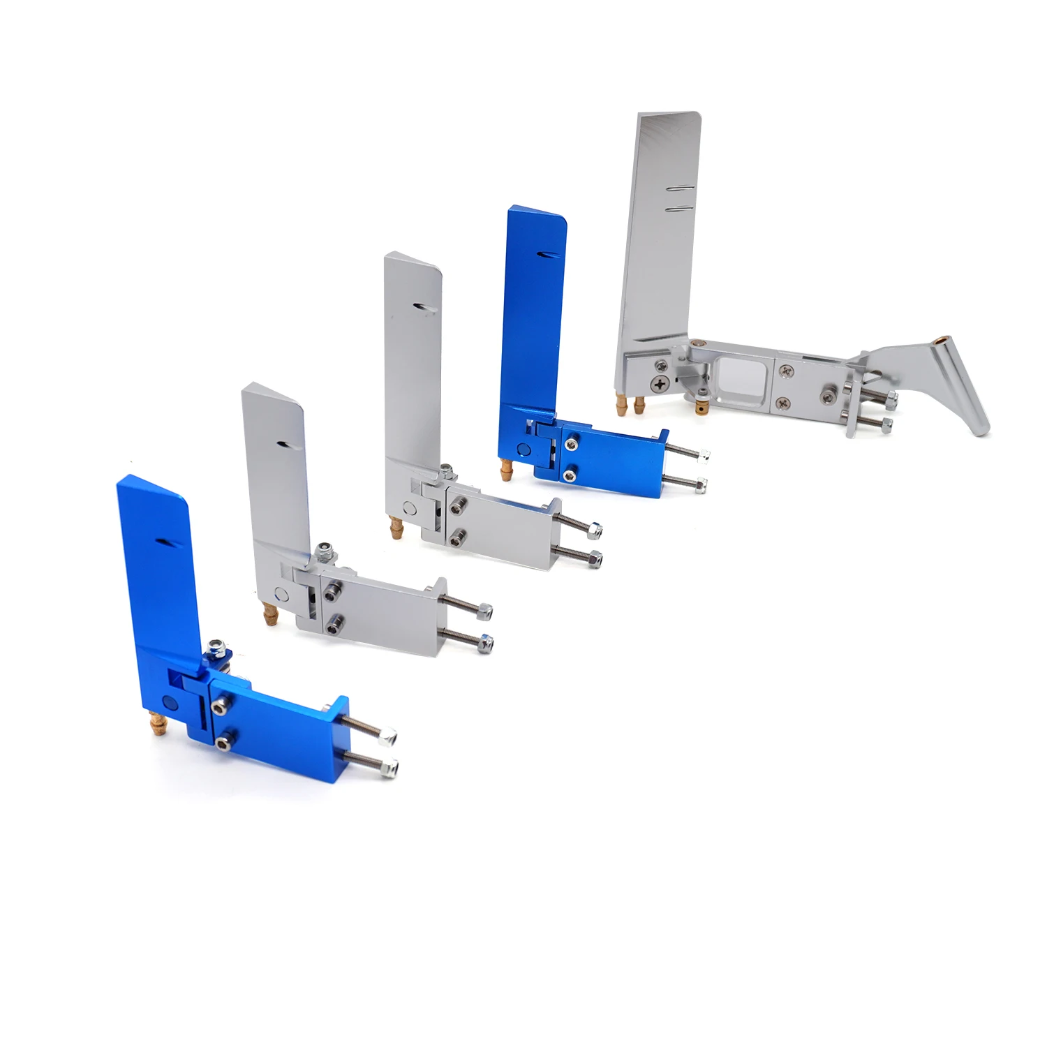 Support de gouvernail RC en alliage d'aluminium, détail de l'arbre de 4mm et des fixations.