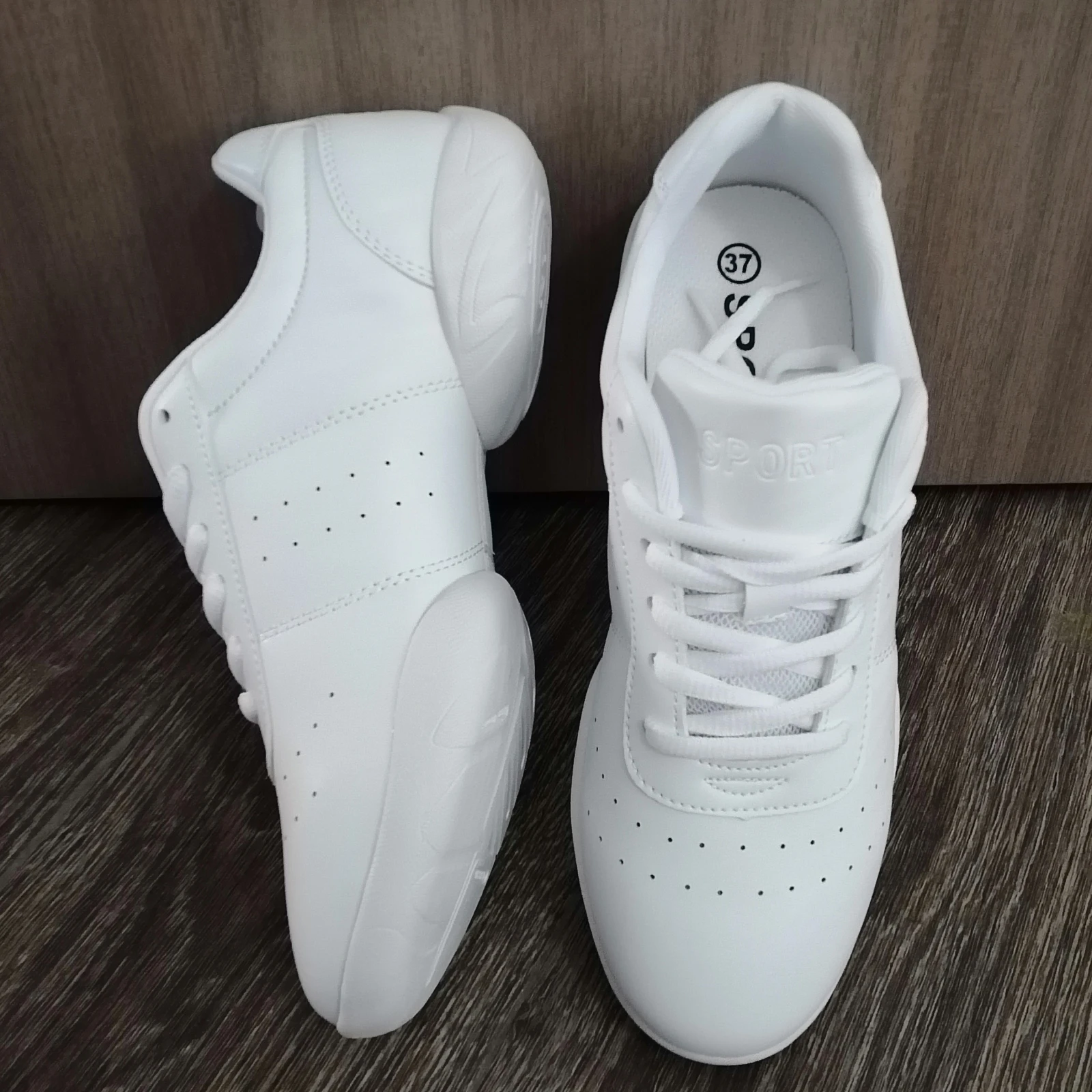 Marwoo 610 Lightweight White Soft Sports Dance Shoes Fitness Aerobics Cheerleading Shoes Competitive Training Women's