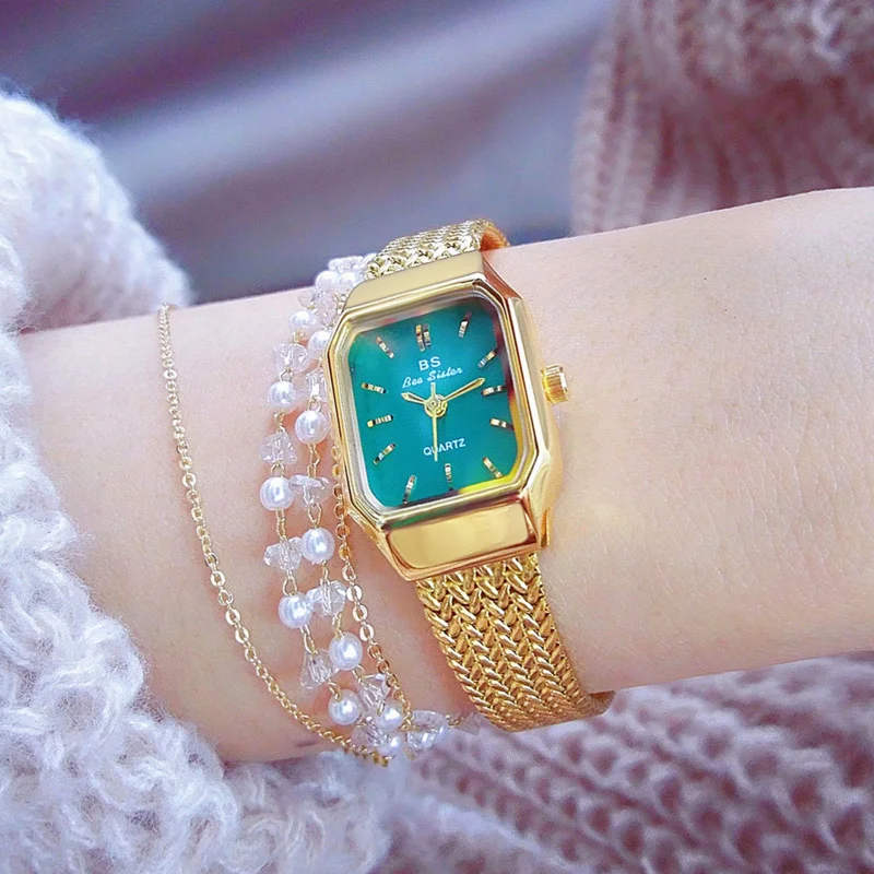 

Модные роскошные часы для женщин, Элегантные классические часы с изображением искусственной кожи, элегантные маленькие зеленые часы квадратной формы, женские часы