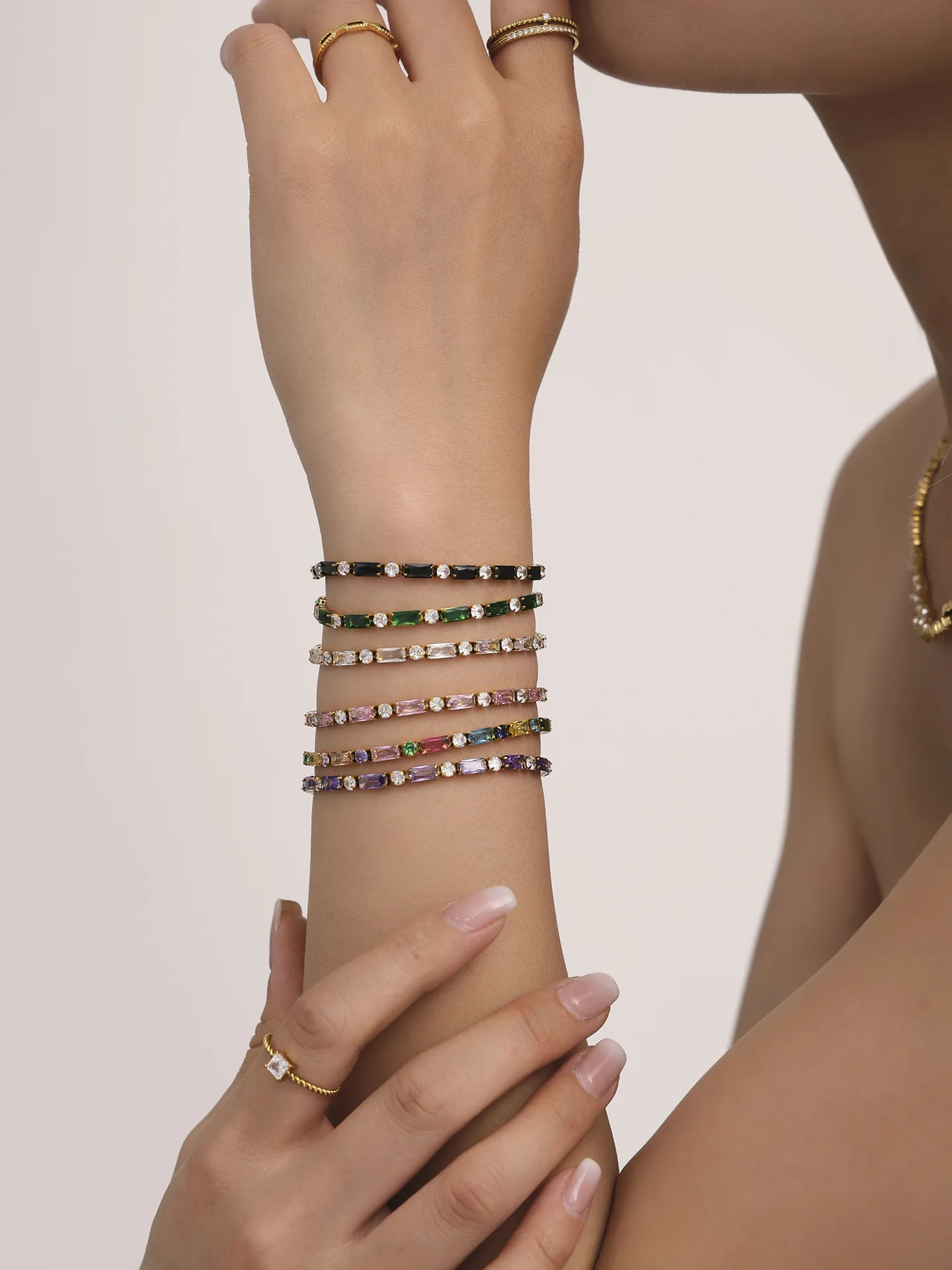Liora Luxus Kubikzircon Dünne Kettenarmbänder Für Frauen Edelstahl Krappenfassungen Hypoallergen Damen Armband Schmuck – Detail 1