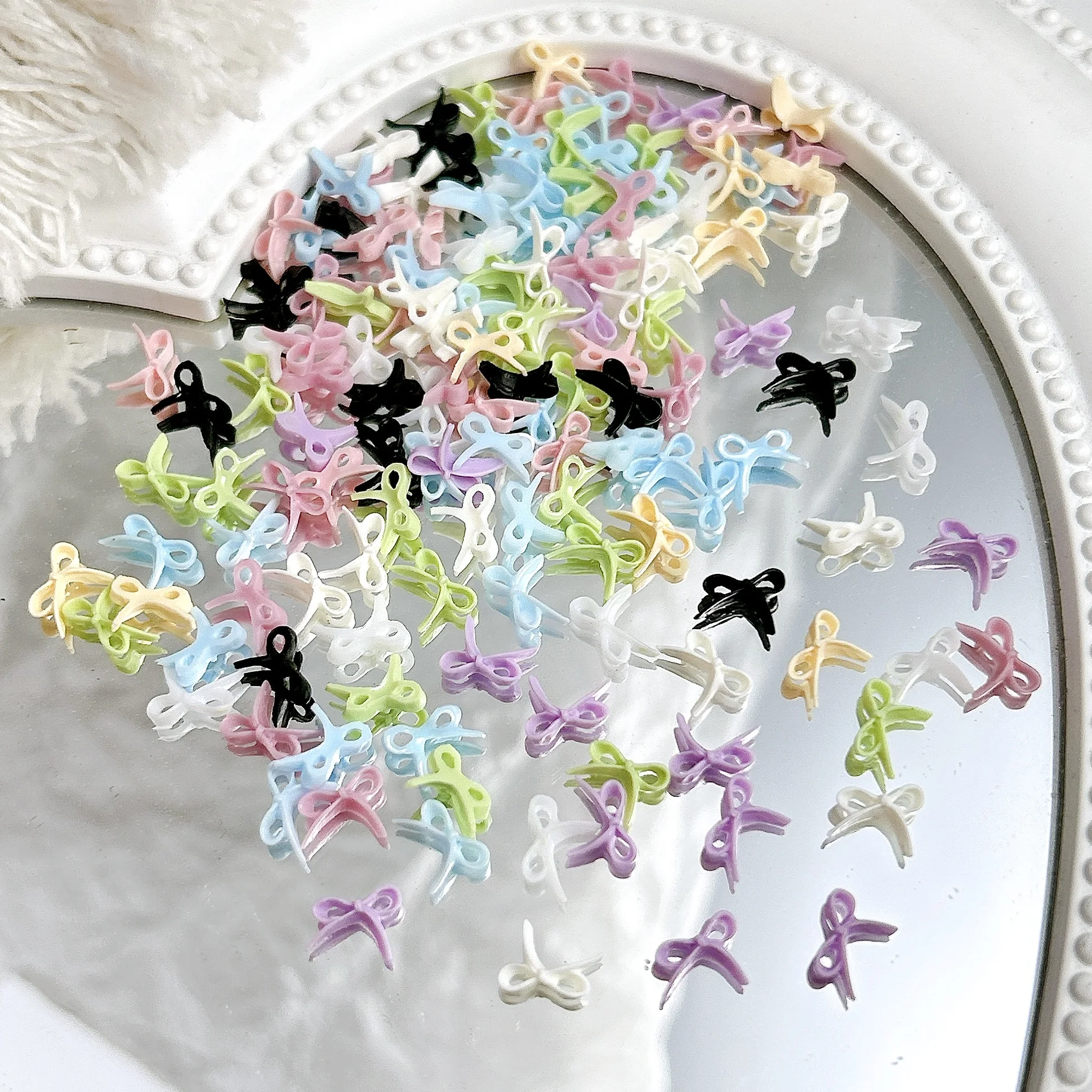 50PCS Einfarbig Mini Bowknots Harz Nagel Charms Entzückende Süße Unregelmäßige Bögen Nail art Dekorationen für DIY Fee Nägel Designs – Detail 10
