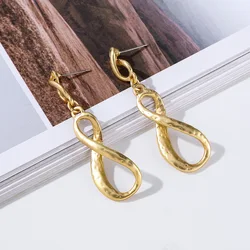 Classic Irregular Geometric Women Earrings Fashion Letter Twist Figure Eight Shaped Jewelry Earrings Euro Stylish Gadget