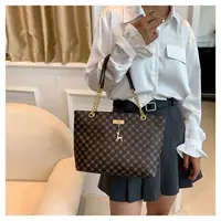 Sac fourre-tout Design de luxe pour femmes, sac à main de grande capacité imprimé, sac à bandoulière tendance, nouveau sac de Shopping 2