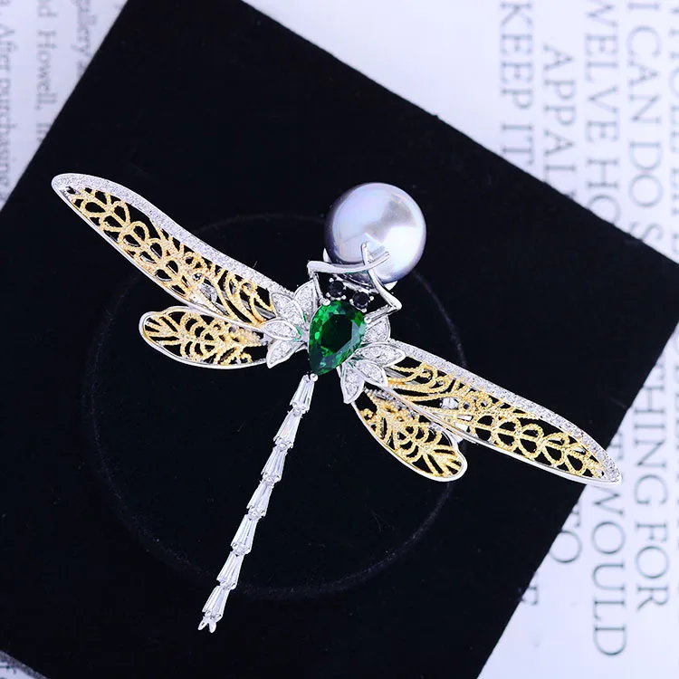 

Vintage Dragonfly Pearl Brooch Copper Inlaid Zircon Brooches For Women Female Elegant Temperament Hollow Clothing Accessories