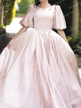 Abiti da damigella d'onore rosa da donna per matrimonio Collo alto Manica vescovo Abito da ballo Lunghezza pavimento Abito da sera da comunione in raso personalizzato