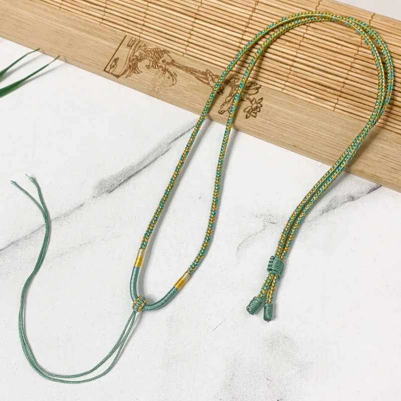 قلادة مطرزة متدرجة مستوحاة من الصين مع حبل قابل لل...