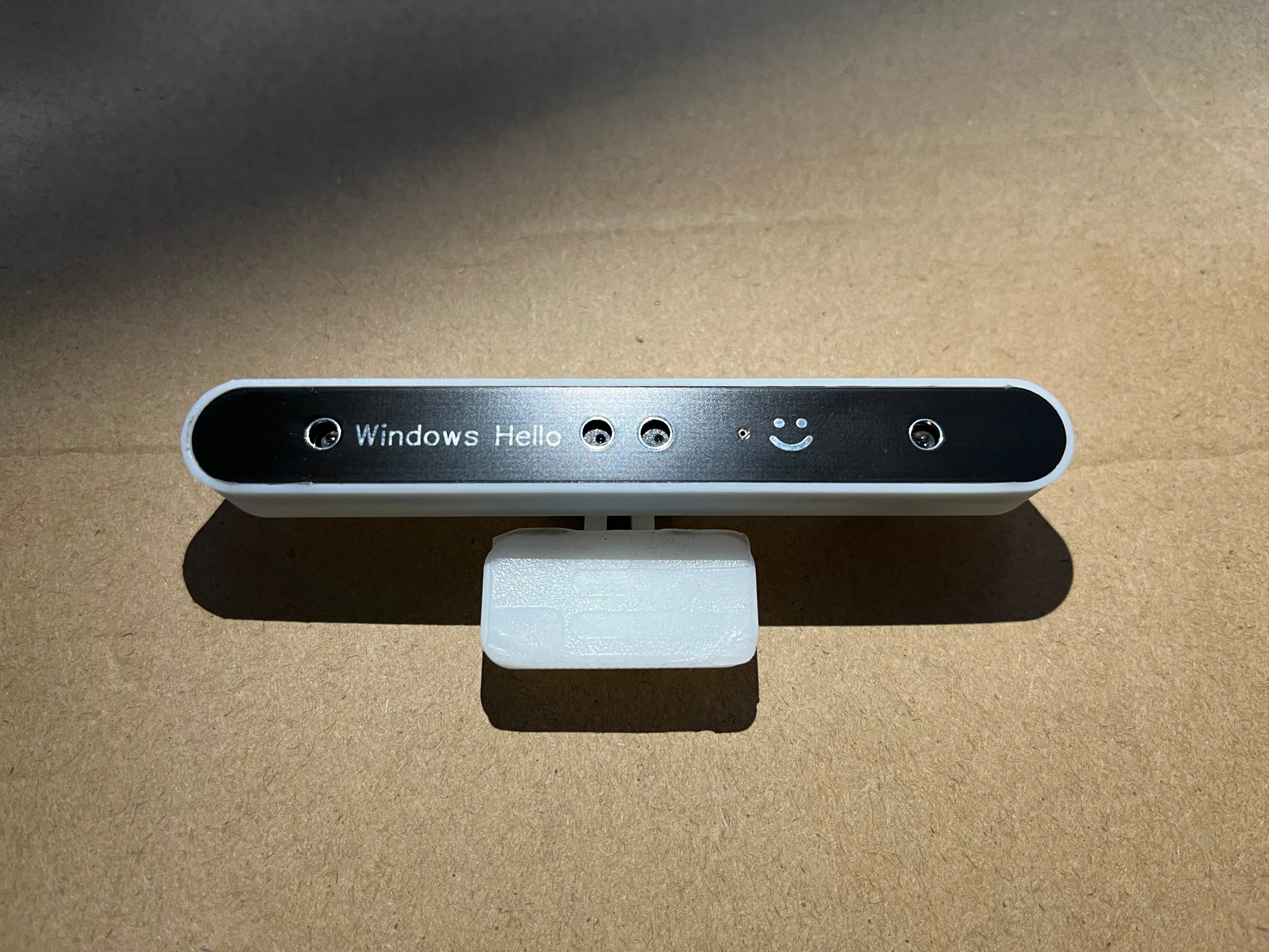 Windows Hello Camera Packaging S8aa06630ea824d85976c47734d86685fC.jpg