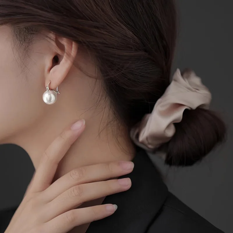 

Женские серьги из серебра 925 пробы с жемчугом