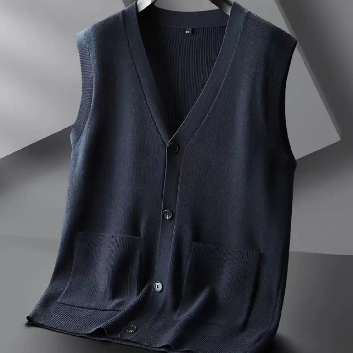 Autumn Winter Men's New Solid Color Cardigan Vest Male Loose Sweater Waistcoat Mens V-neck Knitted Sleeveless Coats A282