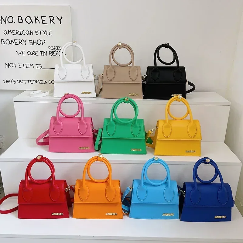 

Letter Fashion Handbag 2023 New Versatile Trend Retro Shoulder Bag Texture Crossbody Women's Bag PU