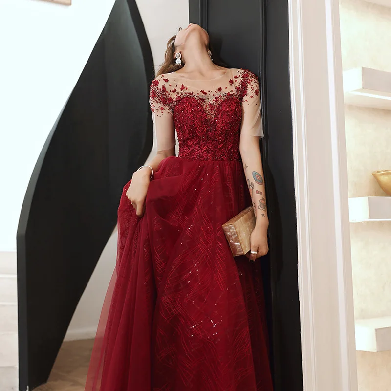 Abito da sera di lusso rosso lungo temperamento romantico Ball