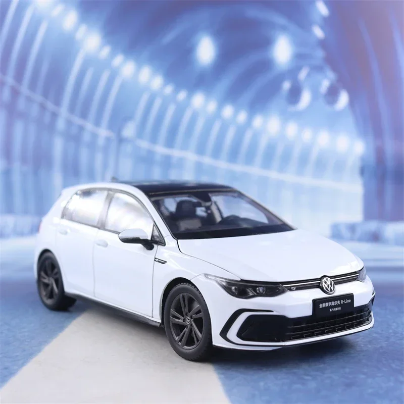 1:18 Volkswagen Golf R-Line 8th Generation High Simulation Diecast