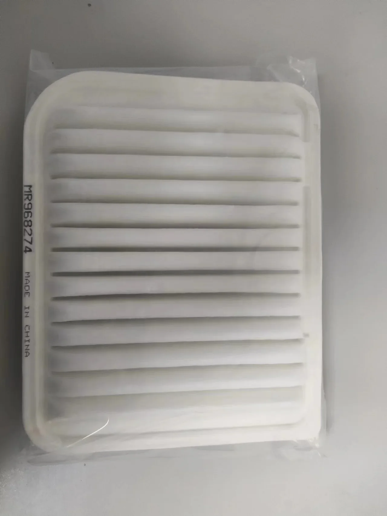 Air Filter For MITSUBISHI Lancer Outlander Outlander Sport RVR 2013-2.0 2.4 3.0 MR968274