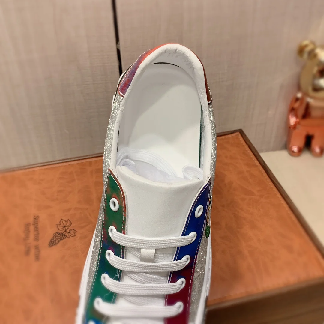 NEW Men\'s Genuine leather sports casual leather strap Light soft sole comfortable Lace-up shoes sneakers