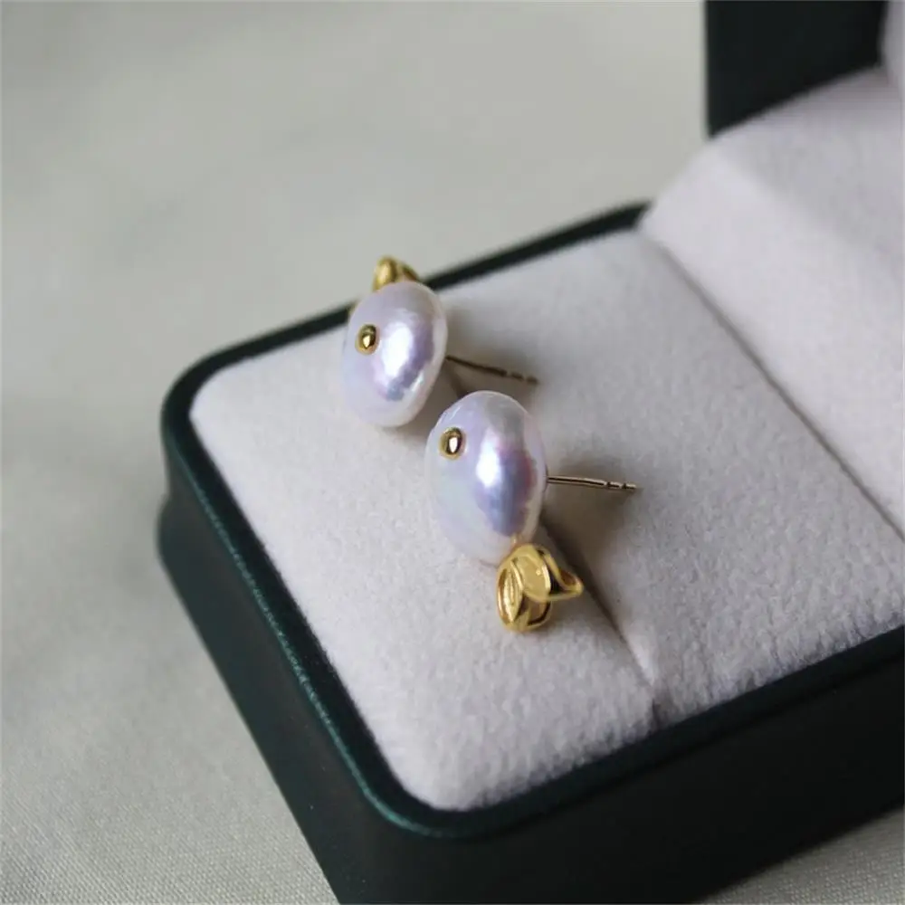 Sweet Lovely Little Fish Stud Earrings Geometric Chunky Pearl Earring for Women Girls Personality Waterproof Jewelry Wholesale